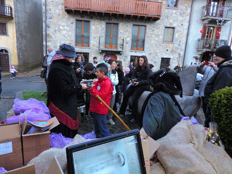 037 La Befana in Grimoldo a Oltre il Colle.JPG